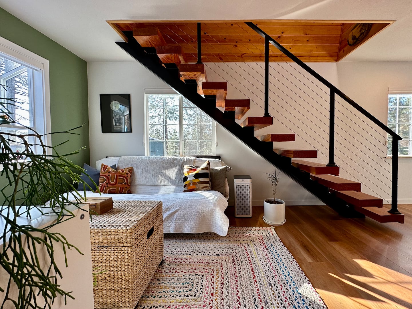 Living room image 6