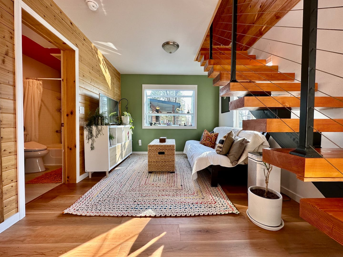 Living room image 7