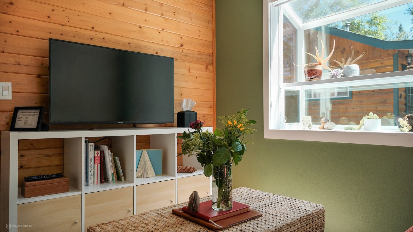 Living room image 2