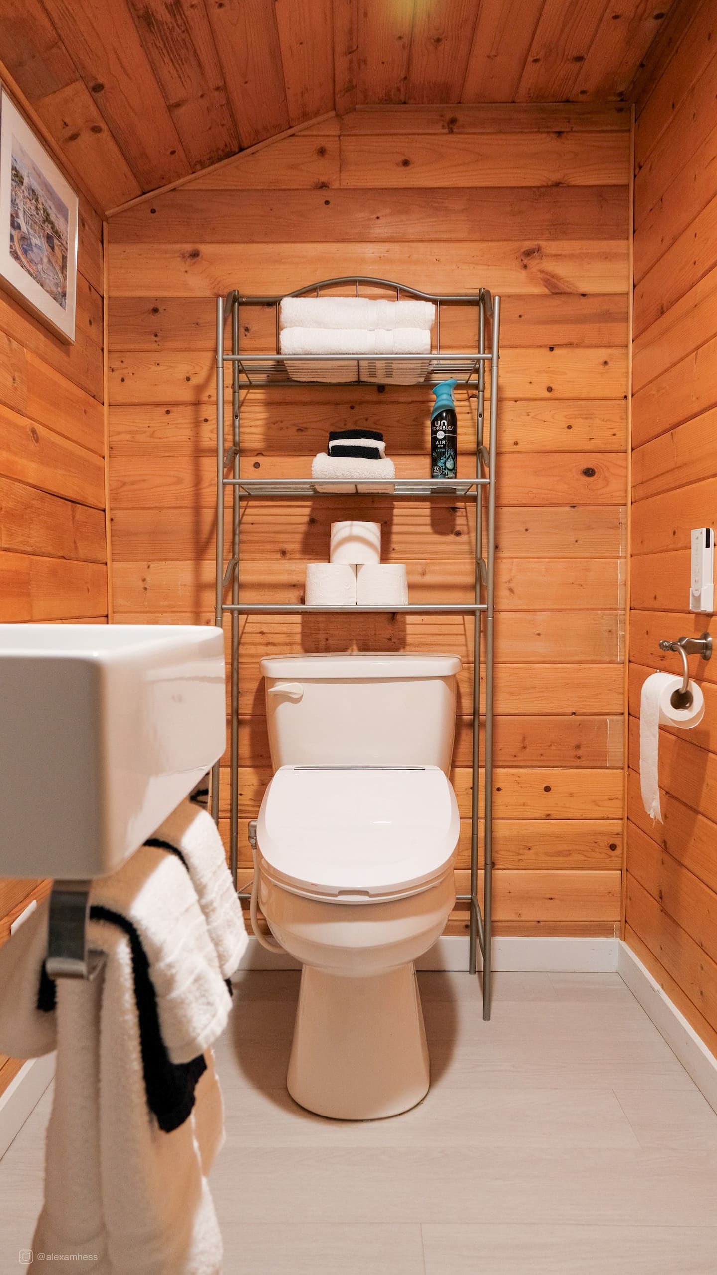 Full bathroom 2 image 2