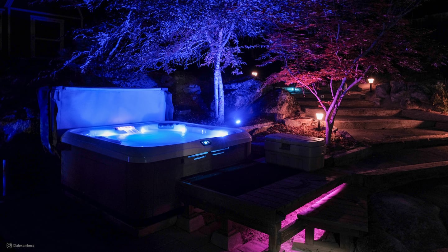 Hot tub image 2