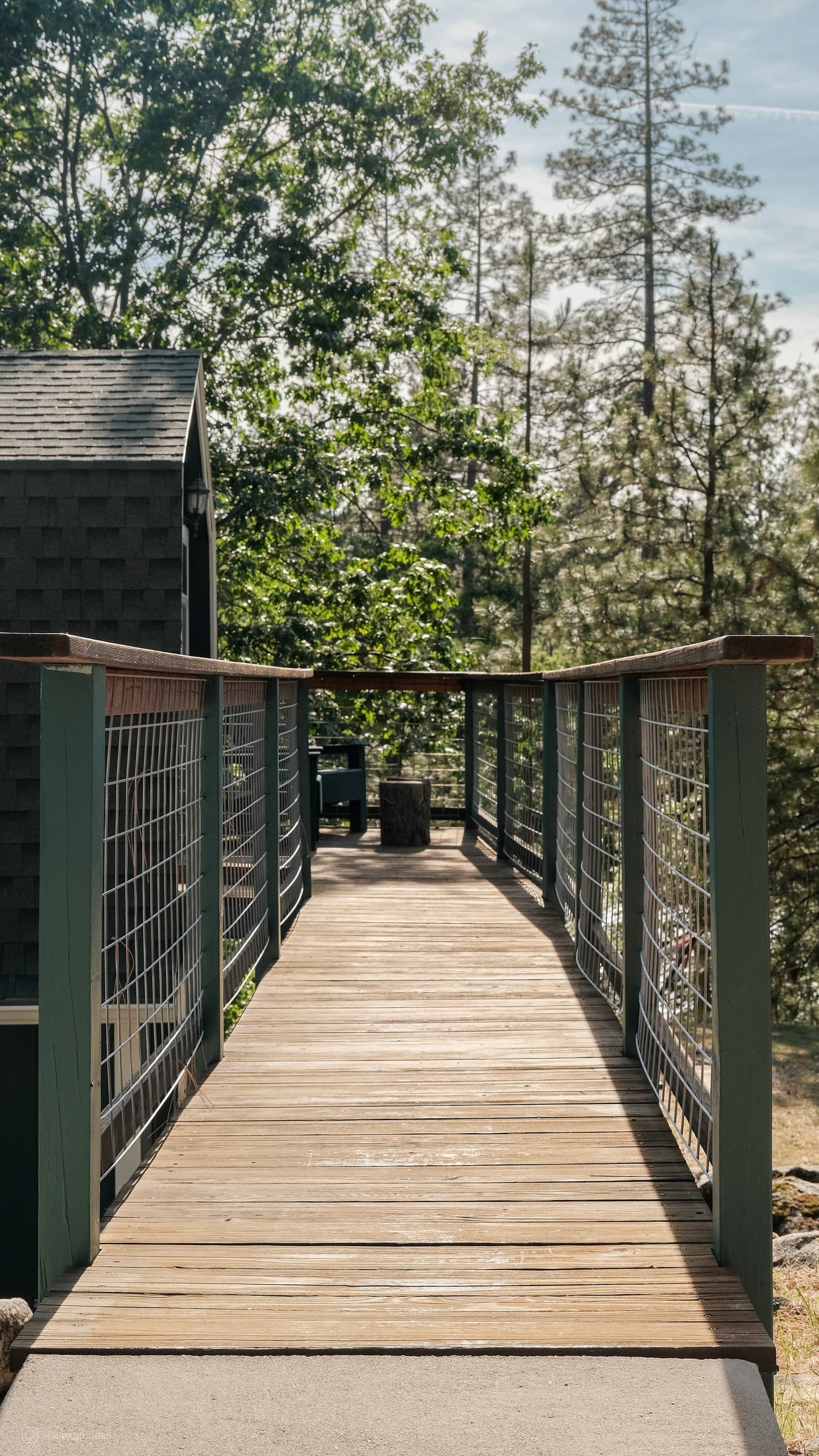 Exterior image 4