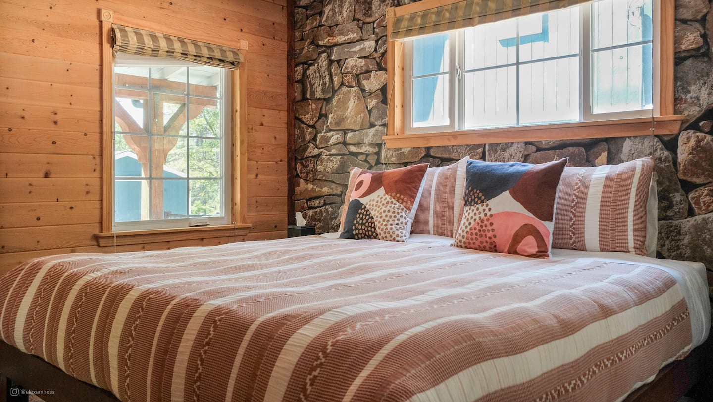 Bedroom image 2