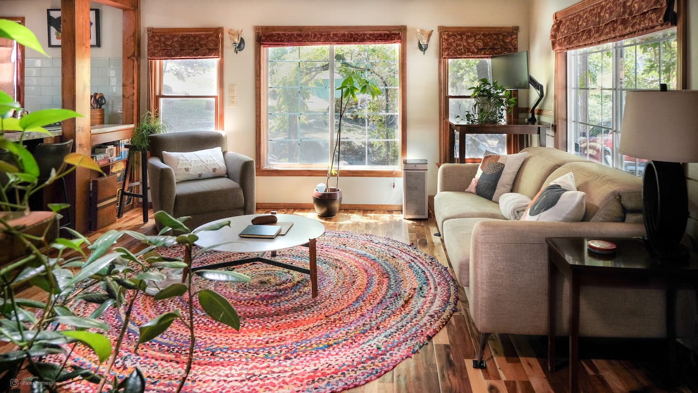 Living room image 3
