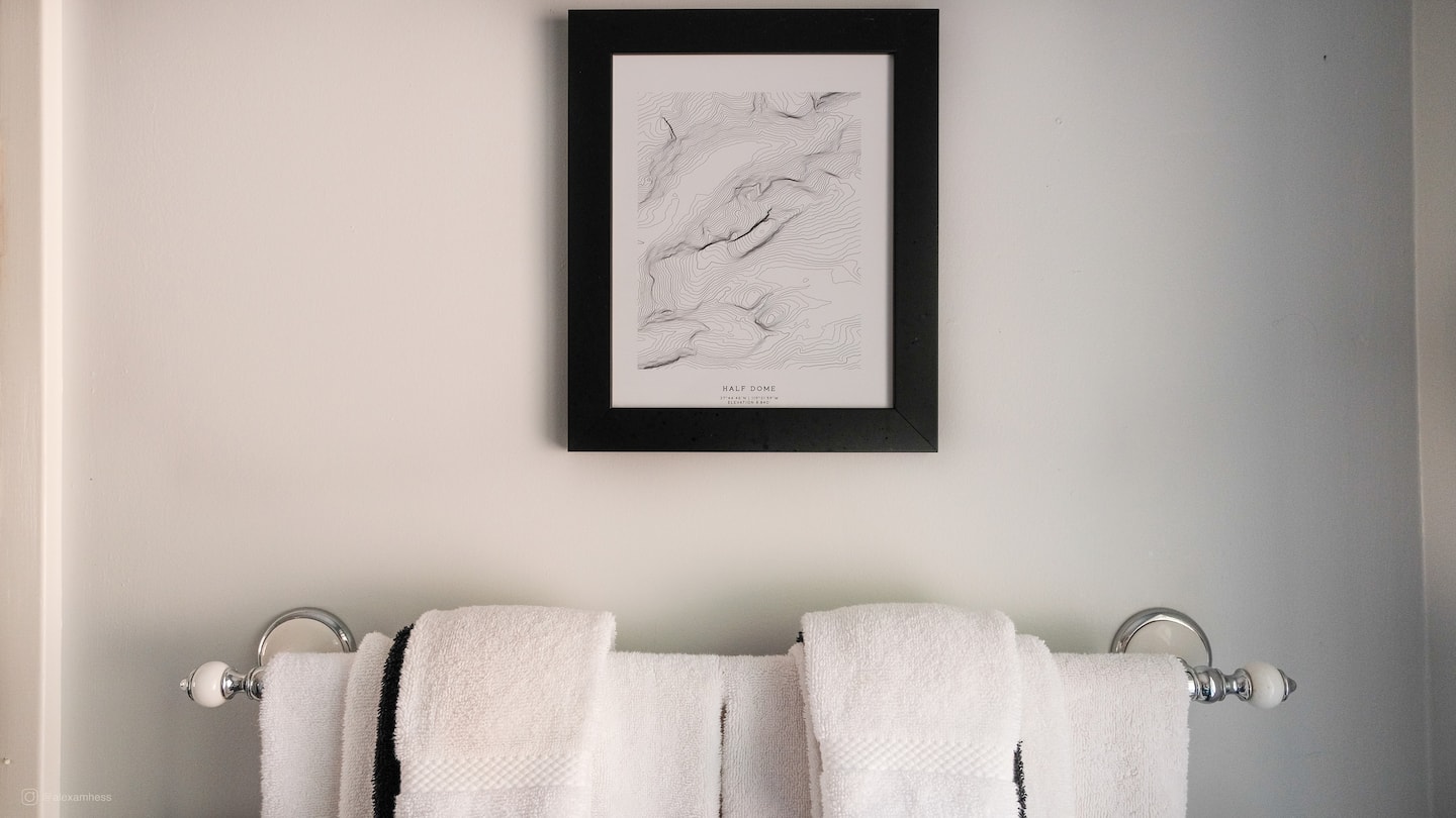 Full bathroom image 4